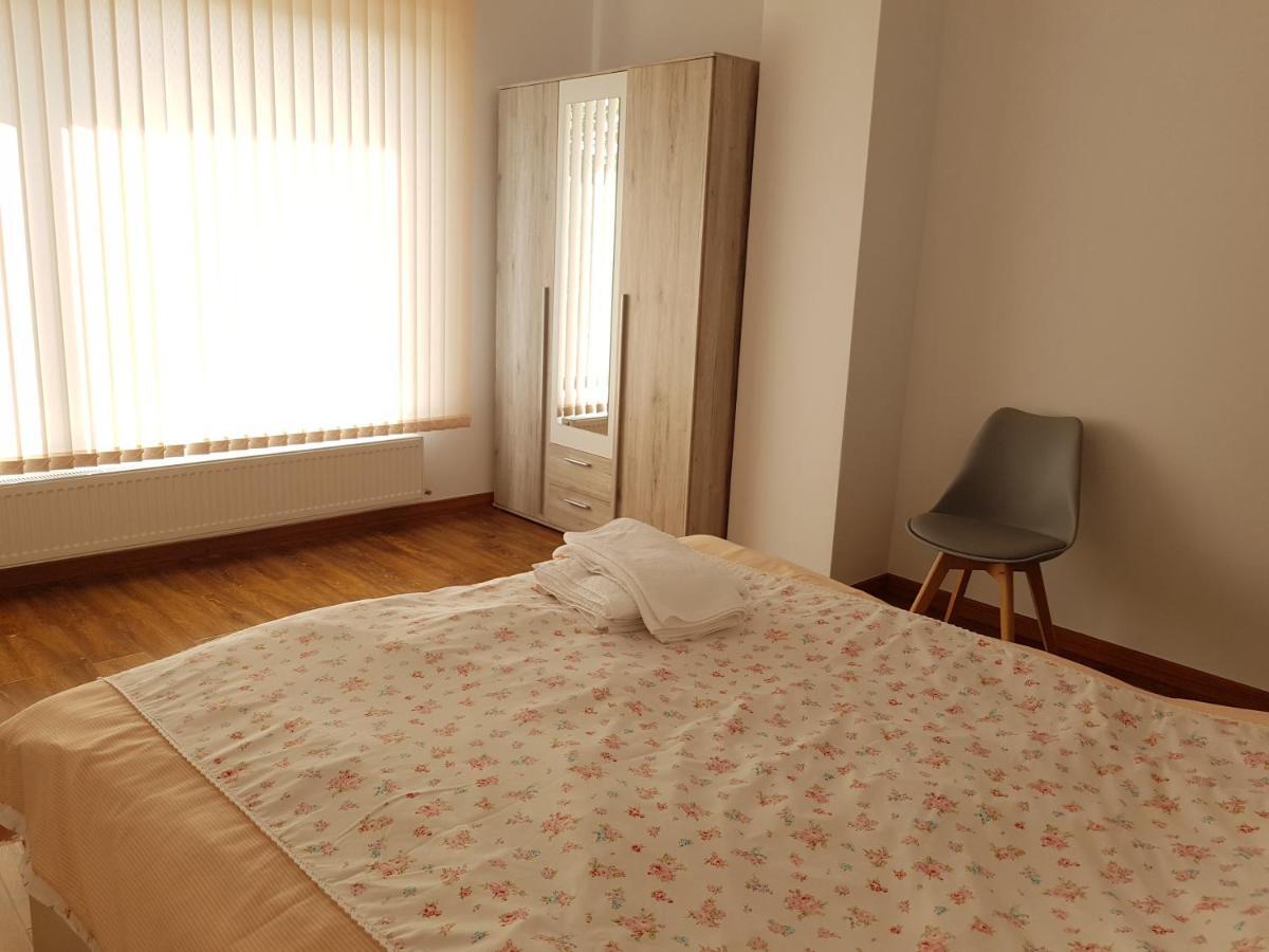 Petre Popovat 79 Apartment